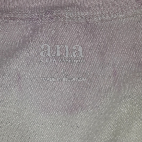 Tie dye shorts and 2 tie dye Shirts - Picture 6 of 8